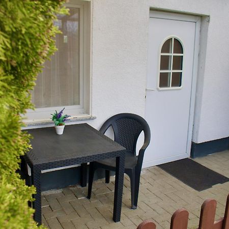 Grosser Gartenbungalow Nr 3 Mit Terrasse - Strandvogtei Sellin Екстер'єр фото